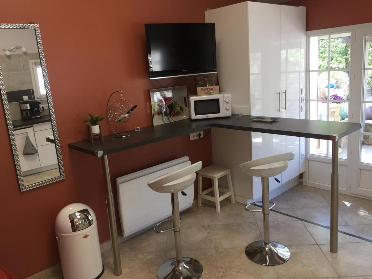 Dependance Individuelle Apartment น็องส์-เลส์-แป็งส์ ภายนอก รูปภาพ